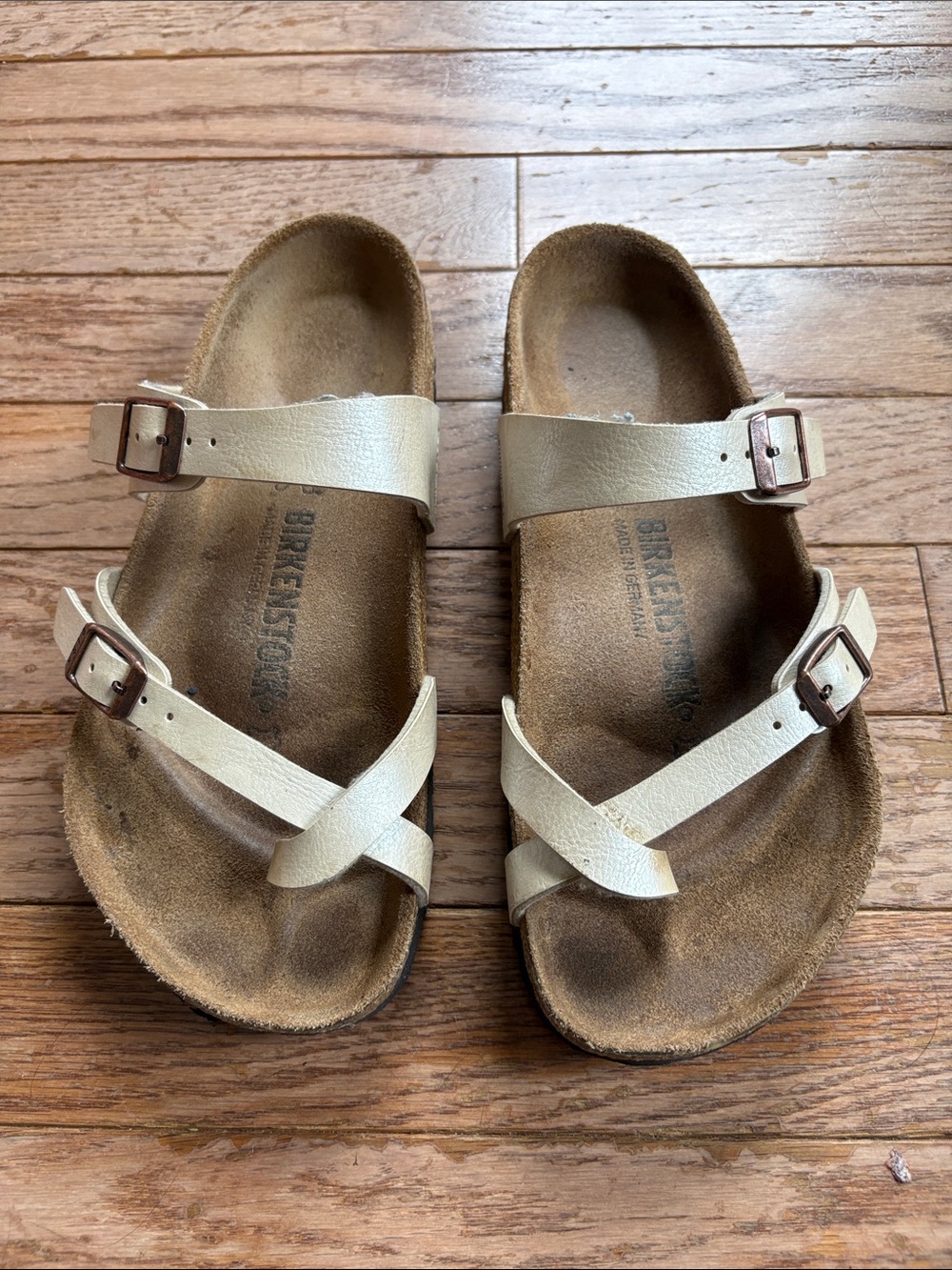 Birkenstock Cream Leather Two-Strap Crisscross Sandals size 37